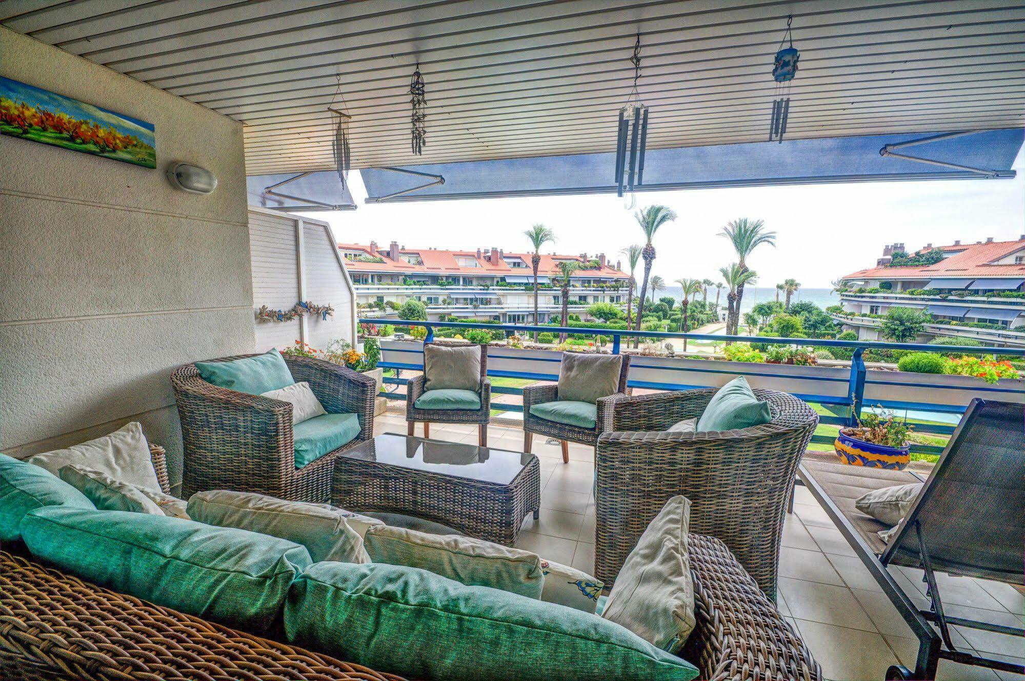 Apartmán Duplex Park De Mar Sitges Exteriér fotografie